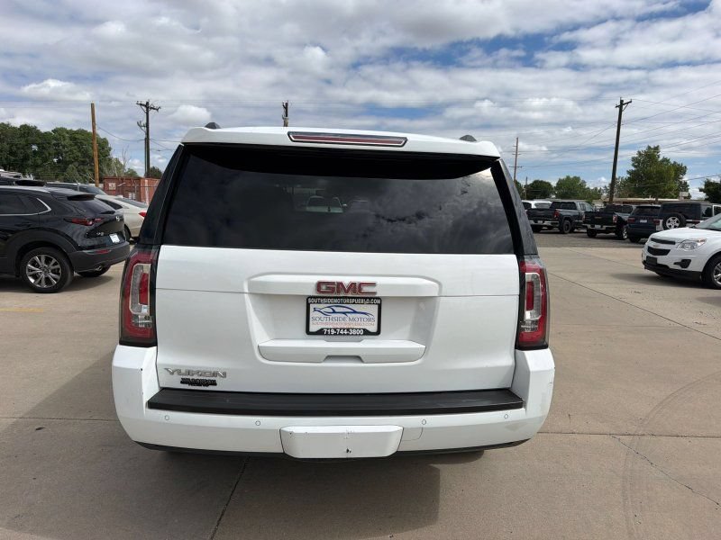 Used 2016 GMC Yukon SLT w/ Open Road Package AWD/4WD image 3