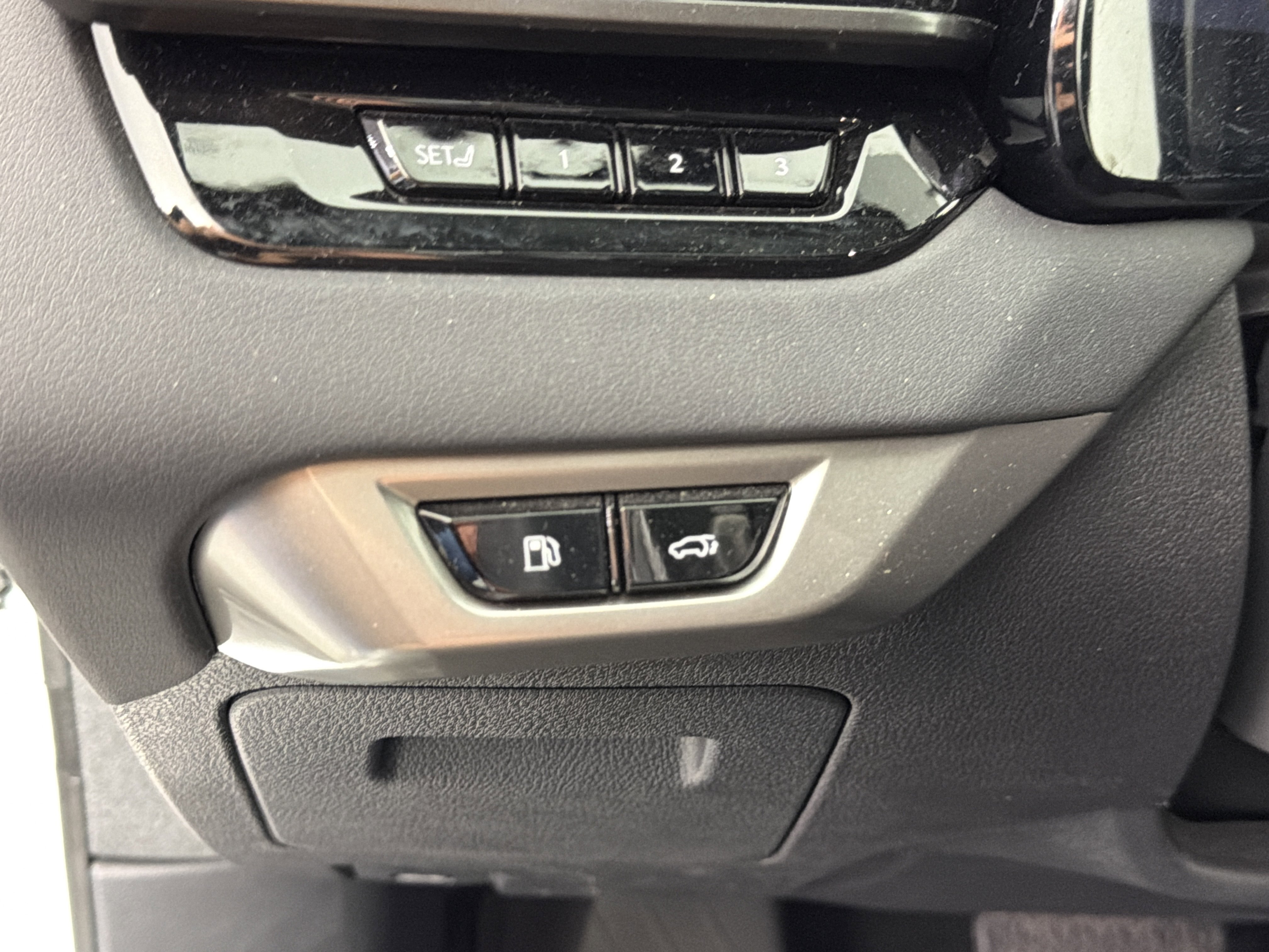 Certified 2025 Lexus RX 350 w/ Convenience Package AWD/4WD image 13