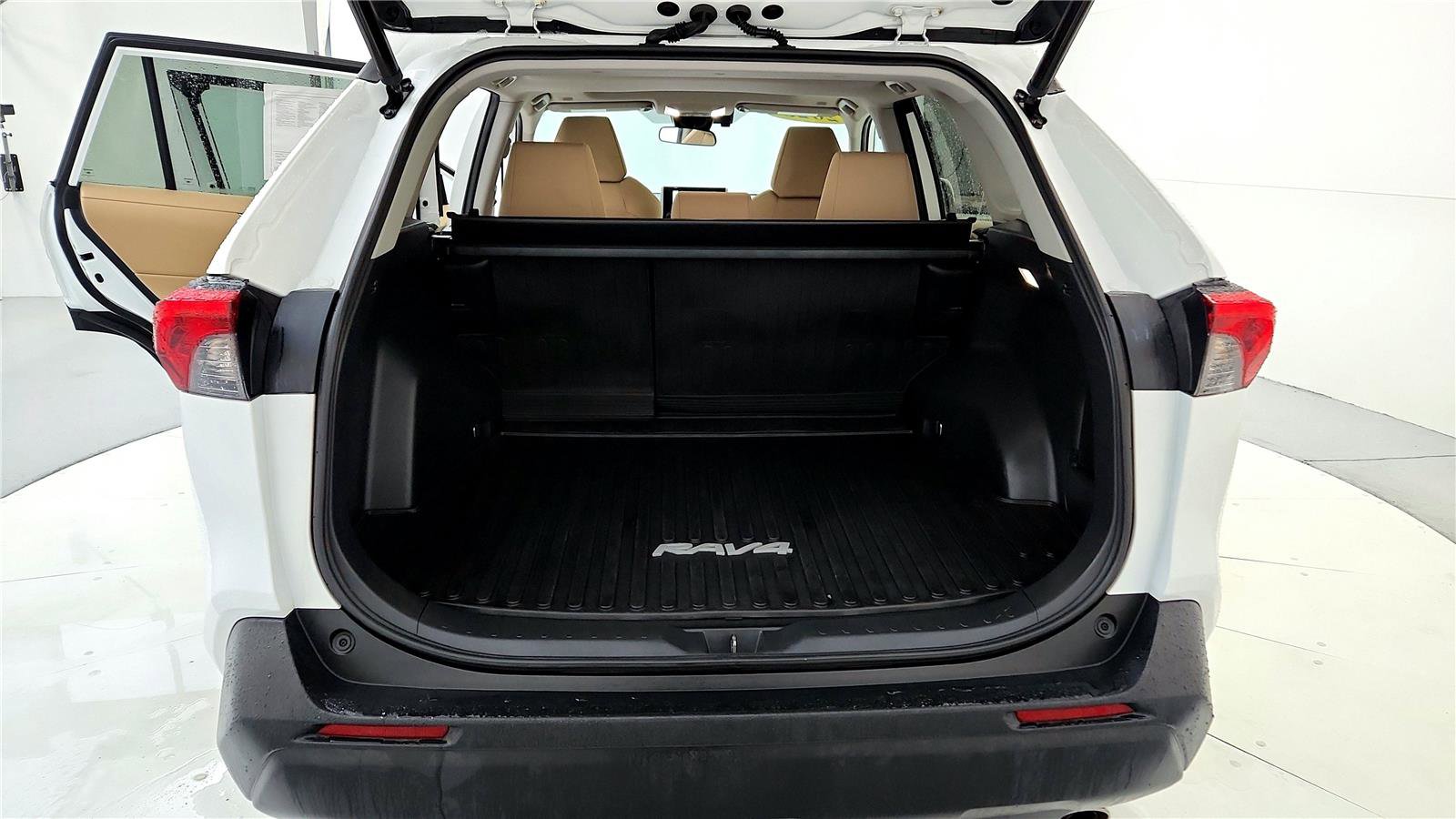 Certified 2023 Toyota RAV4 XLE image 29