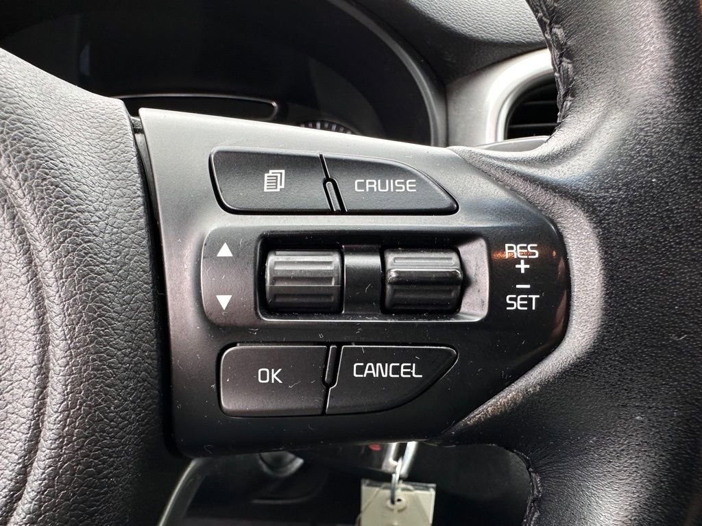 Used 2018 Kia Sorento LX image 30