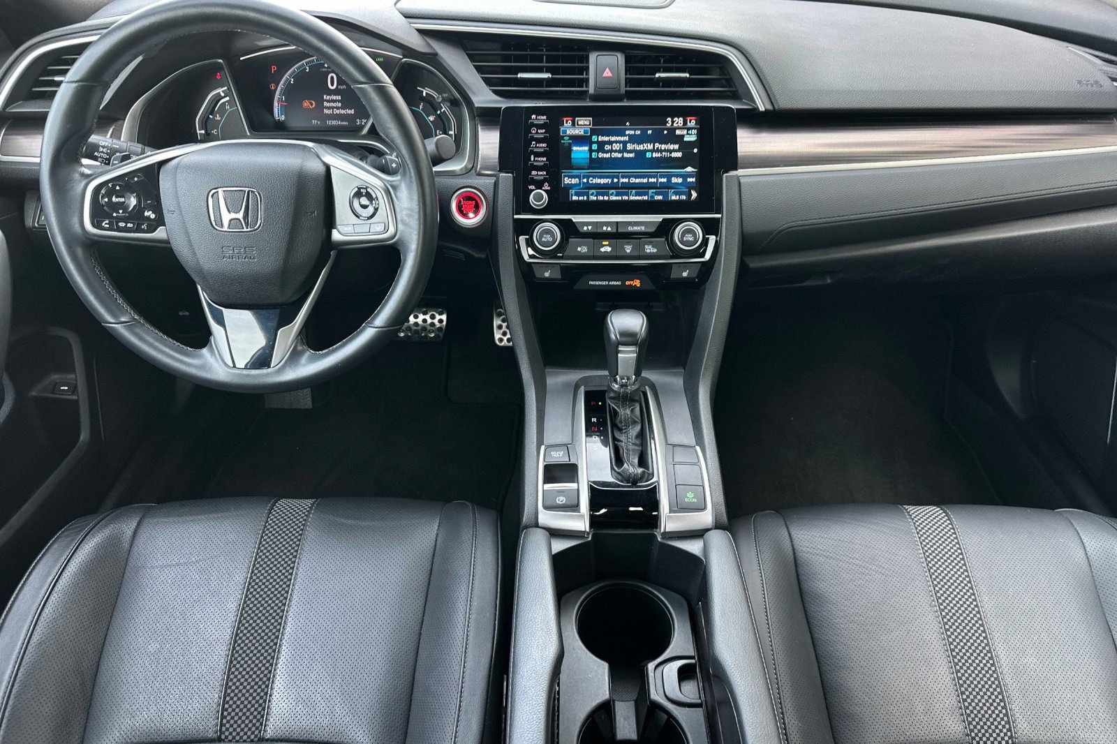 Used 2019 Honda Civic Touring image 16
