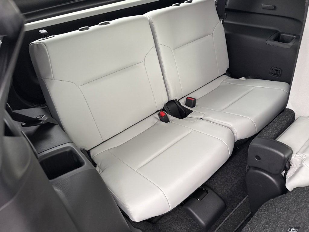 New 2025 Mitsubishi Outlander SE image 26