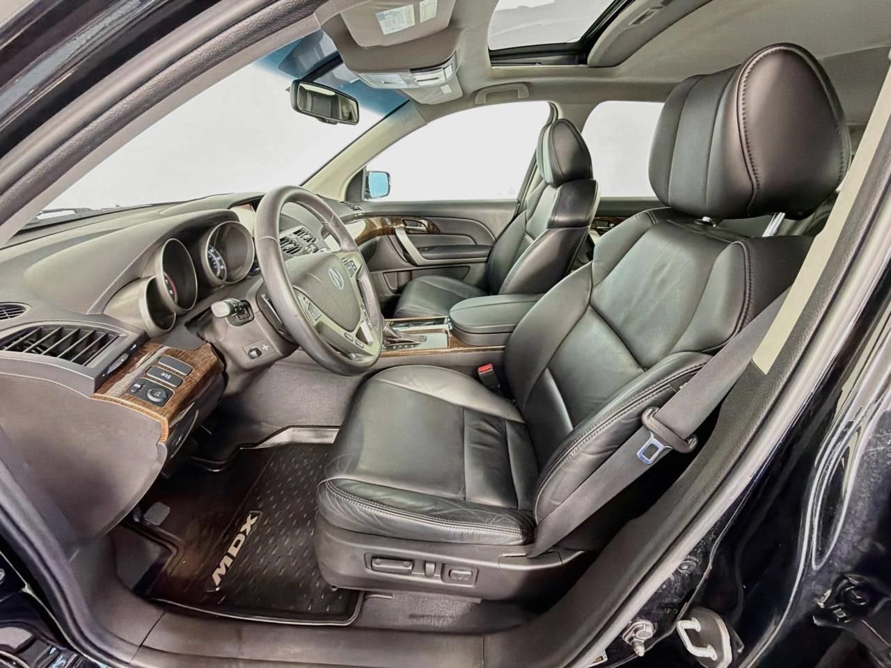 Used 2011 Acura MDX w/ Technology Package AWD/4WD image 32