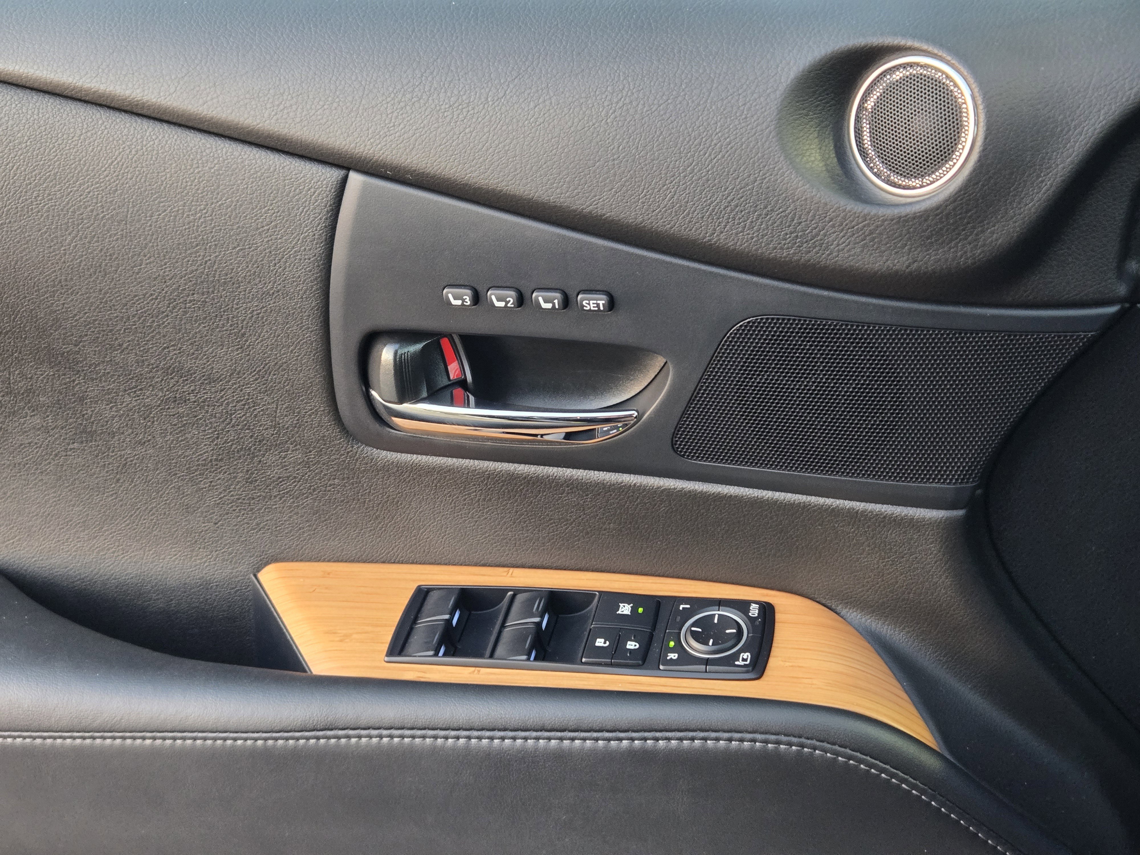 Used 2015 Lexus RX 450h Navigation, Premium Package image 27