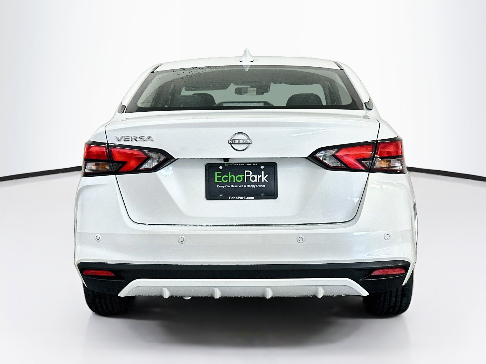 Used 2025 Nissan Versa SV FWD image 7