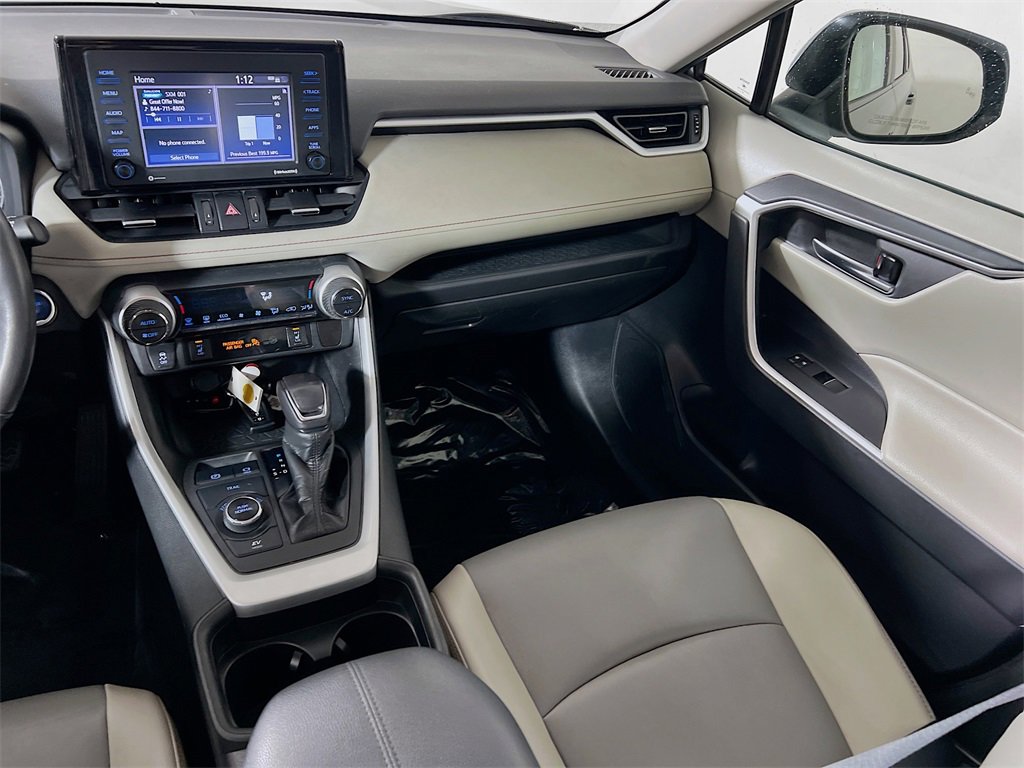 Certified 2021 Toyota RAV4 XLE Premium image 21