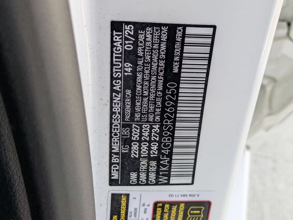 Used 2025 Mercedes-Benz C 300 Sedan image 32