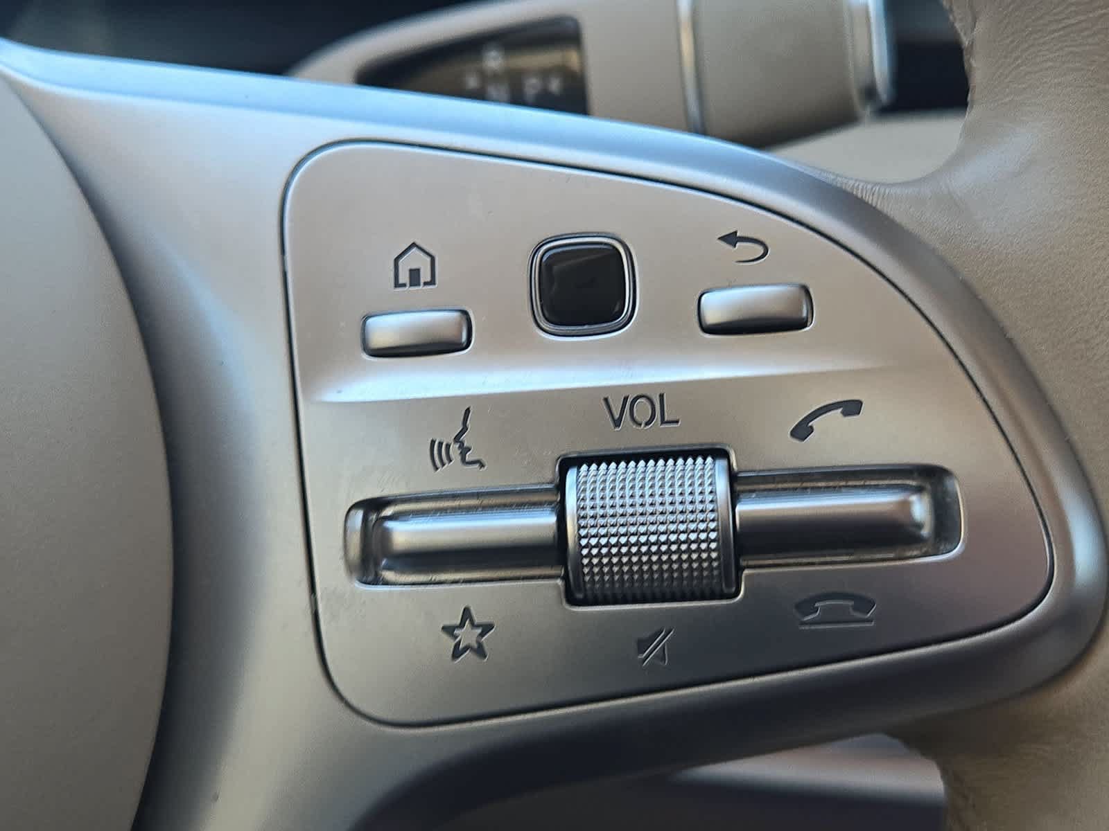 Used 2020 Mercedes-Benz S 560 Sedan image 25