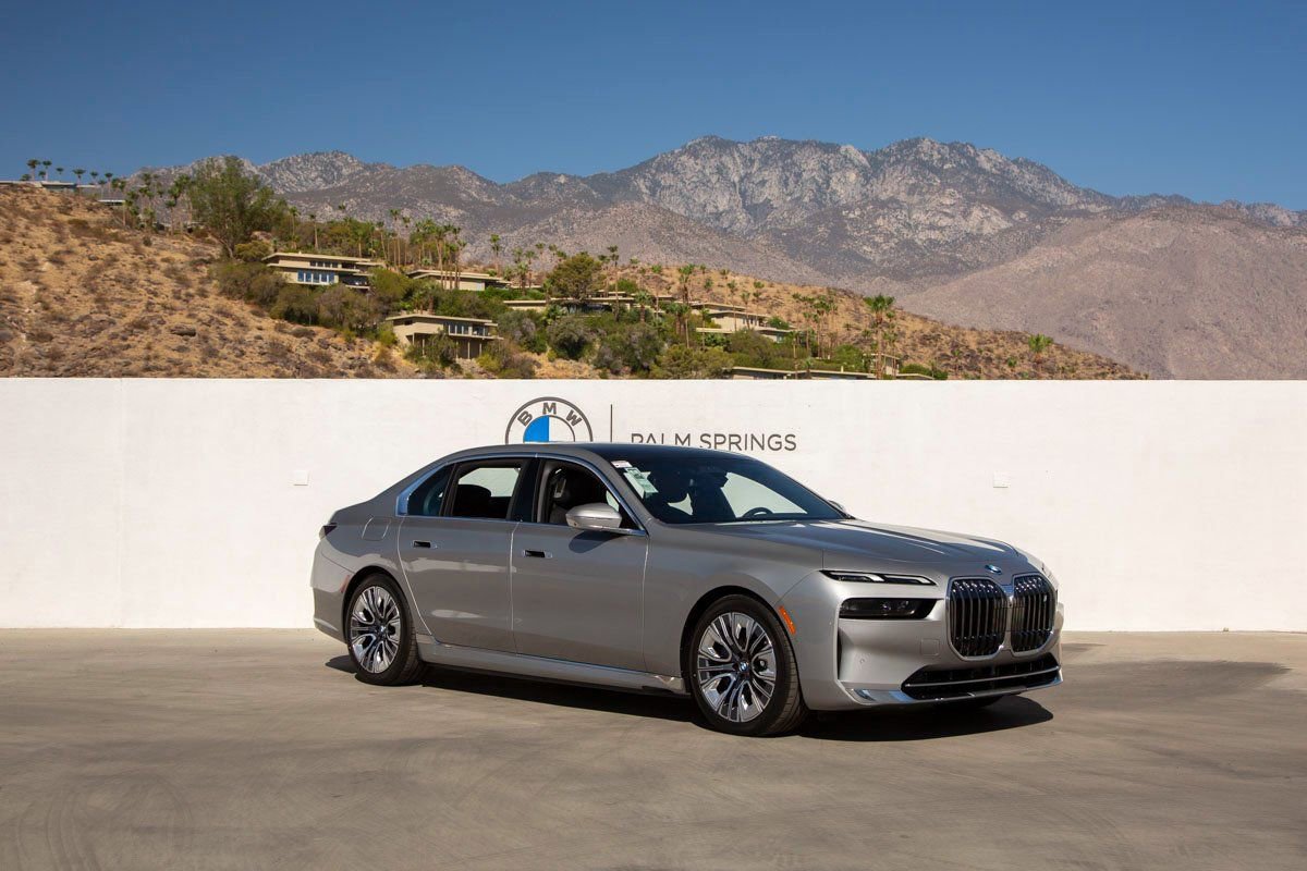 New 2025 BMW i7 xDrive60 image 2