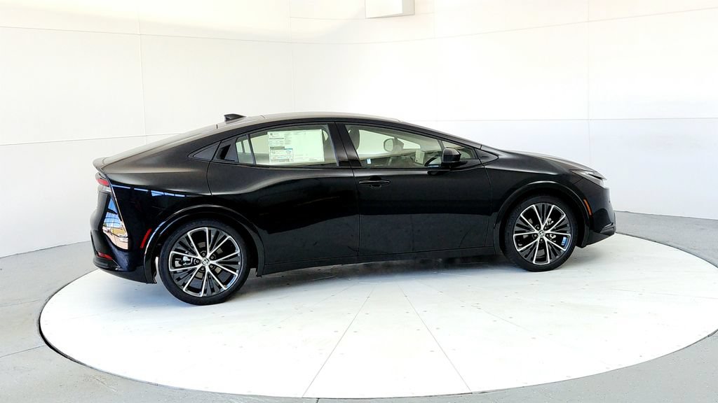New 2026 Toyota Prius XLE FWD image 6