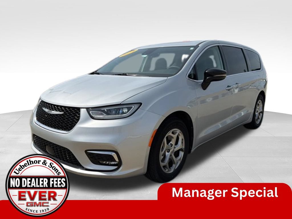 Used 2024 Chrysler Pacifica Limited FWD image 17