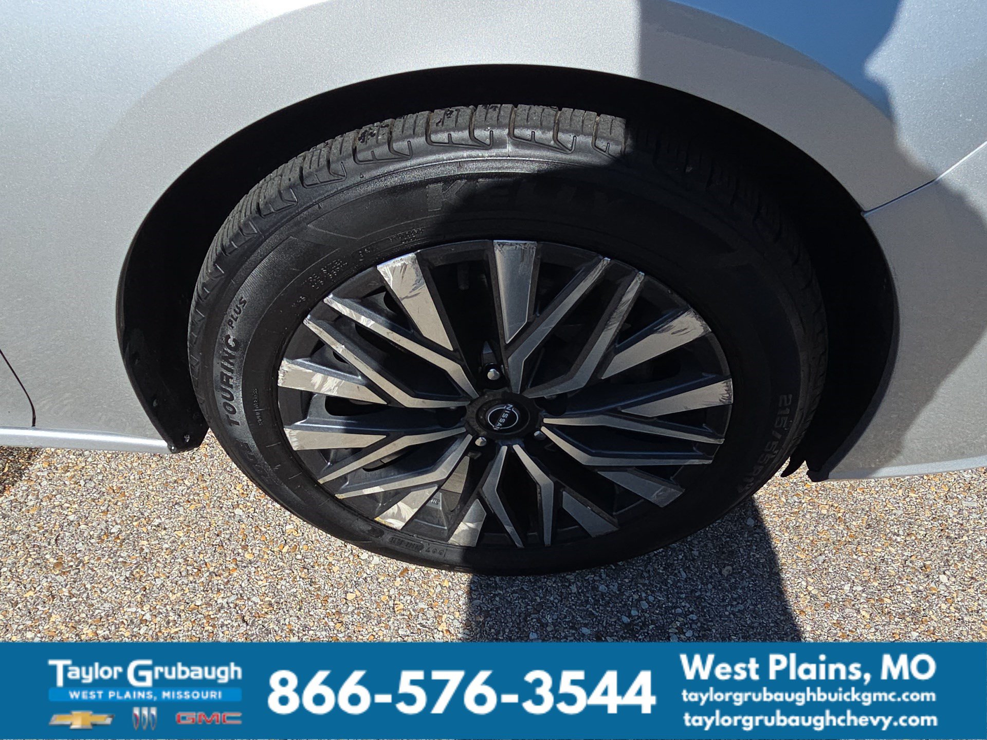 Used 2024 Nissan Altima 2.5 SV FWD image 10