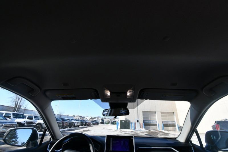 Used 2025 Toyota RAV4 XLE AWD/4WD image 14