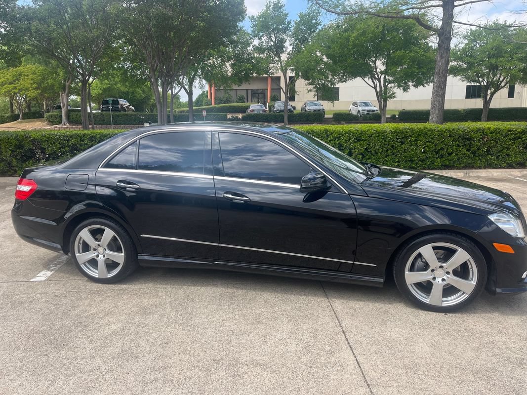 Used 2010 Mercedes-Benz E 350 Sedan image 11