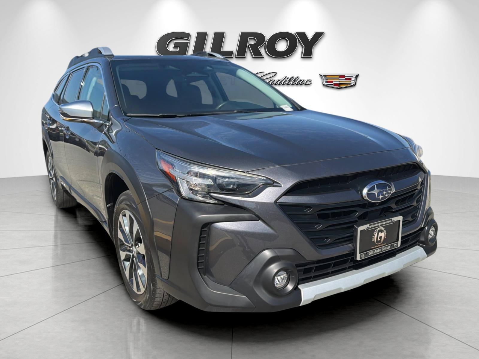 Used 2024 Subaru Outback Touring AWD/4WD image 2