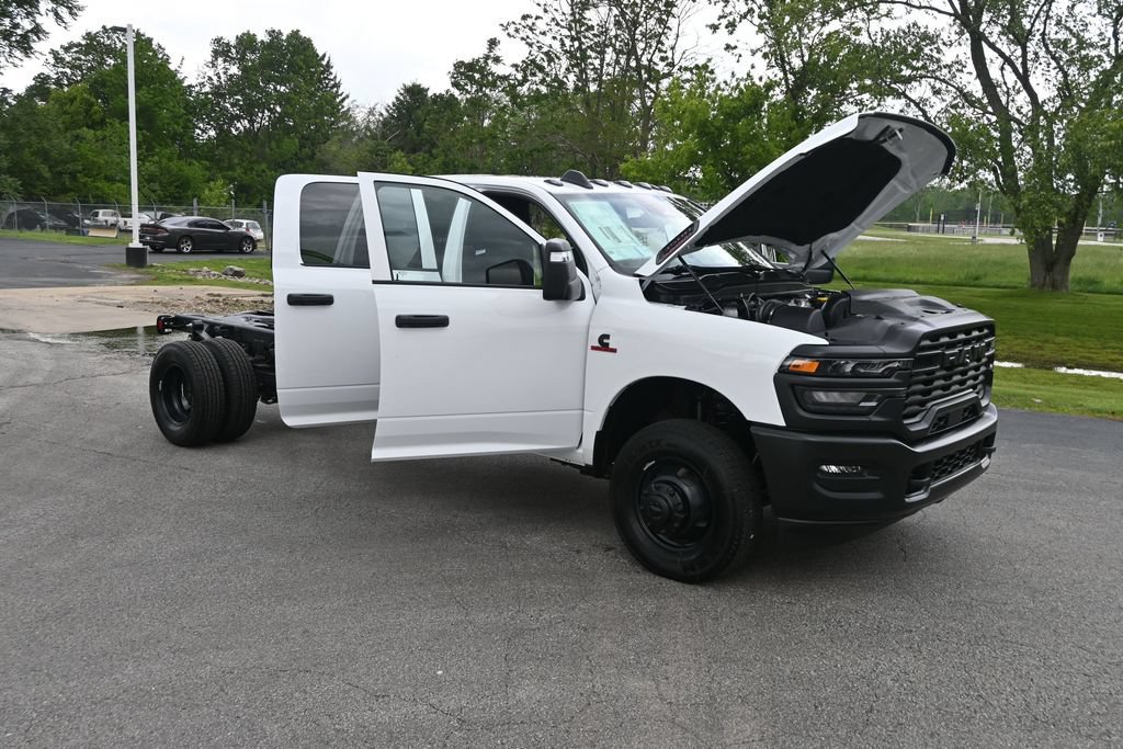New 2026 RAM 3500 Tradesman AWD/4WD image 44