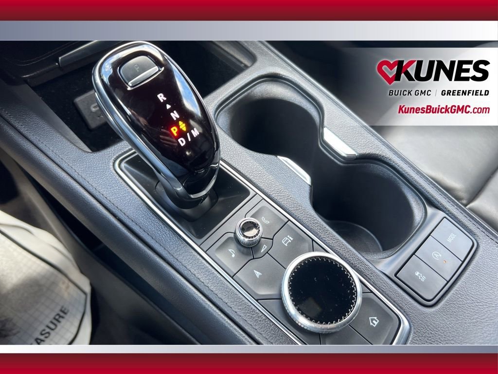 Used 2024 Cadillac XT4 Premium Luxury image 33