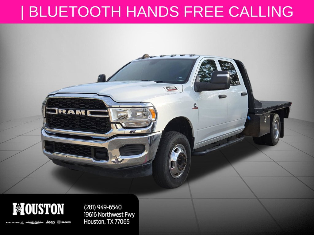 Used 2024 RAM 3500 Tradesman w/ Chrome Appearance Group AWD/4WD image 6
