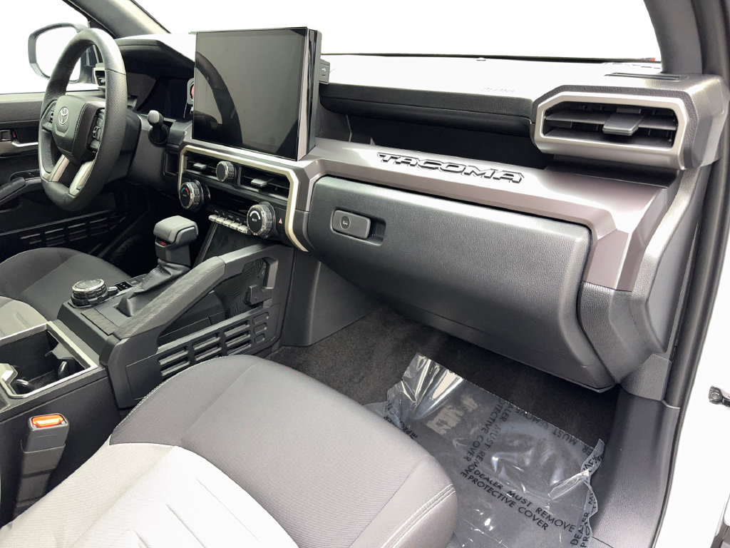 Used 2025 Toyota Tacoma TRD Sport AWD/4WD image 53