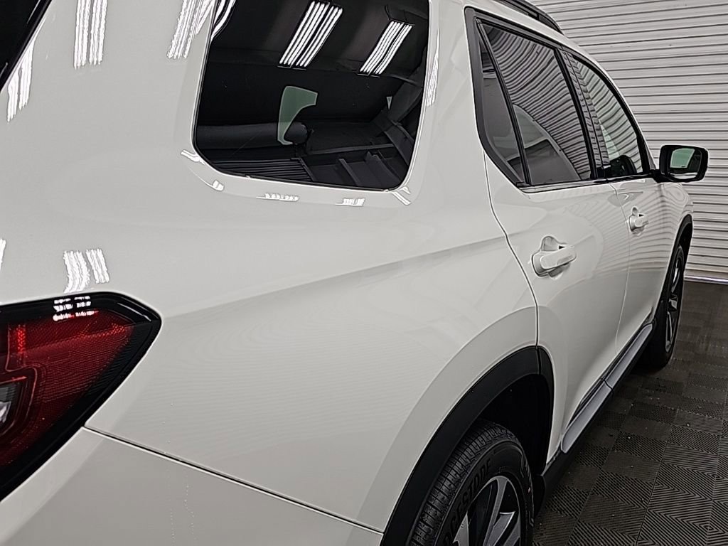 New 2025 Honda Pilot Elite image 9