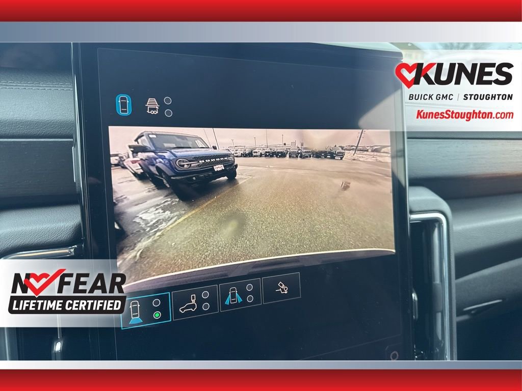 Used 2025 GMC Yukon XL Denali image 33