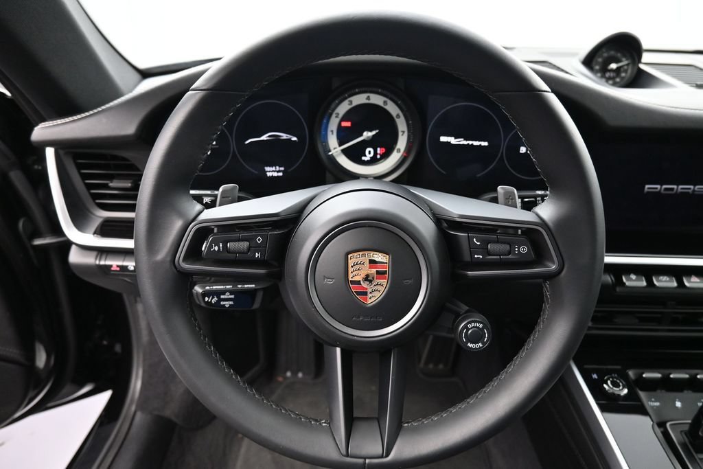 Certified 2024 Porsche 911 Carrera RWD image 7