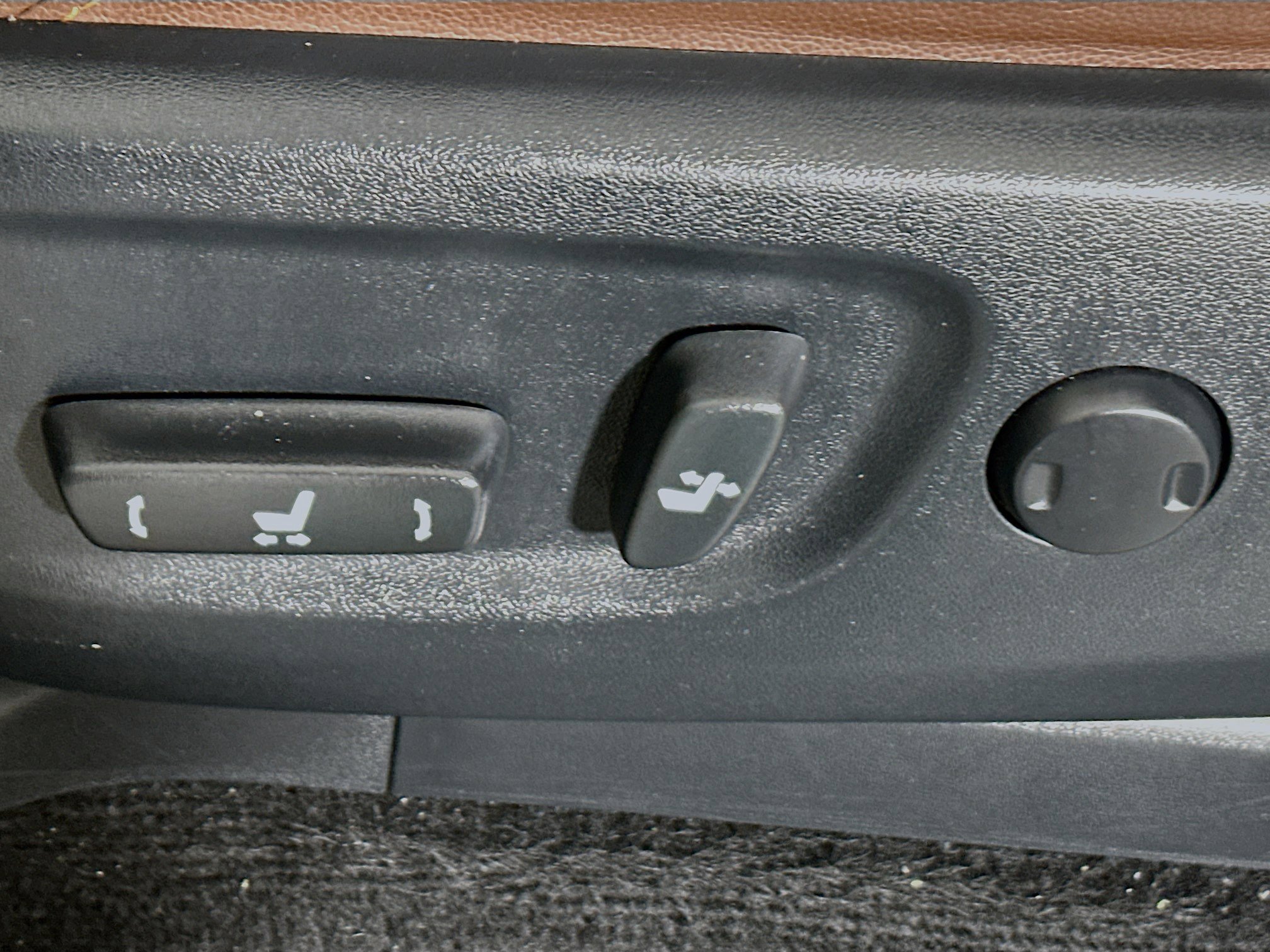 Used 2023 Toyota 4Runner Limited image 13