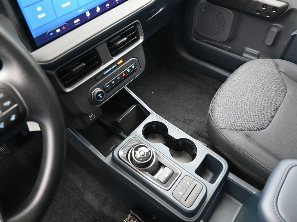 New 2025 Ford Maverick XL w/ Equipment Group 102A image 17