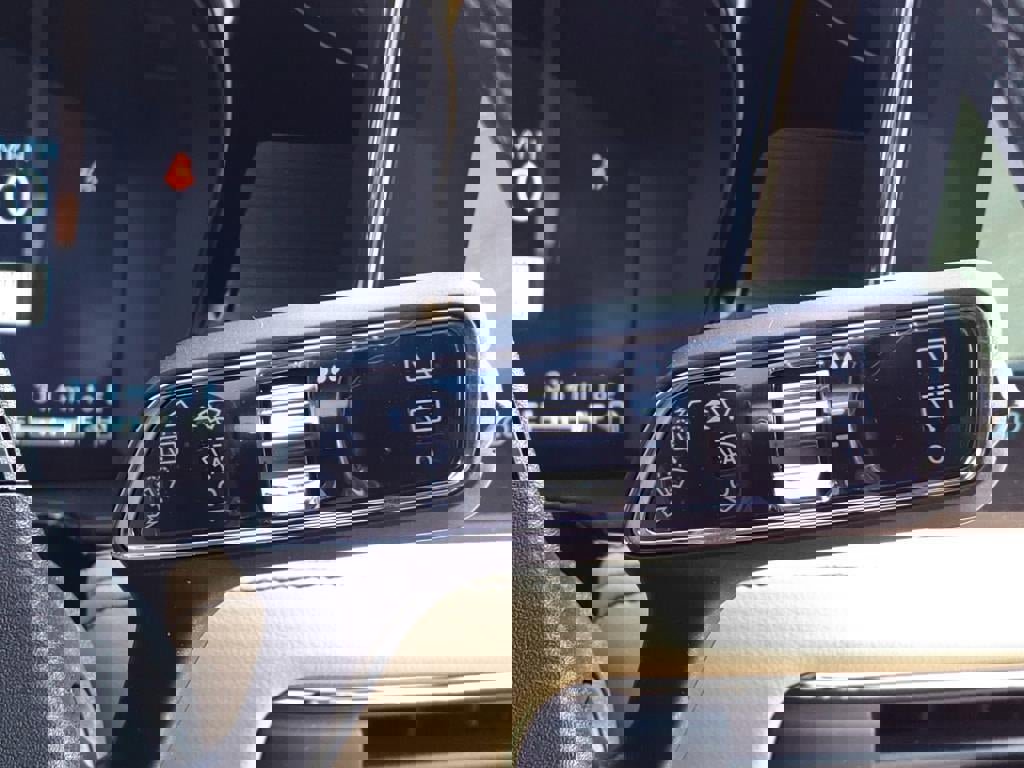 New 2023 Lincoln Corsair Reserve w/ Equipment Group 202A image 46