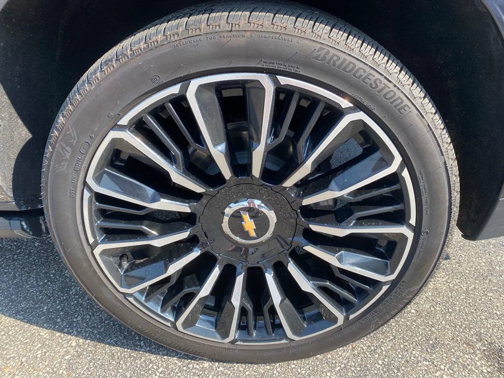New 2026 Chevrolet Tahoe High Country AWD/4WD image 38