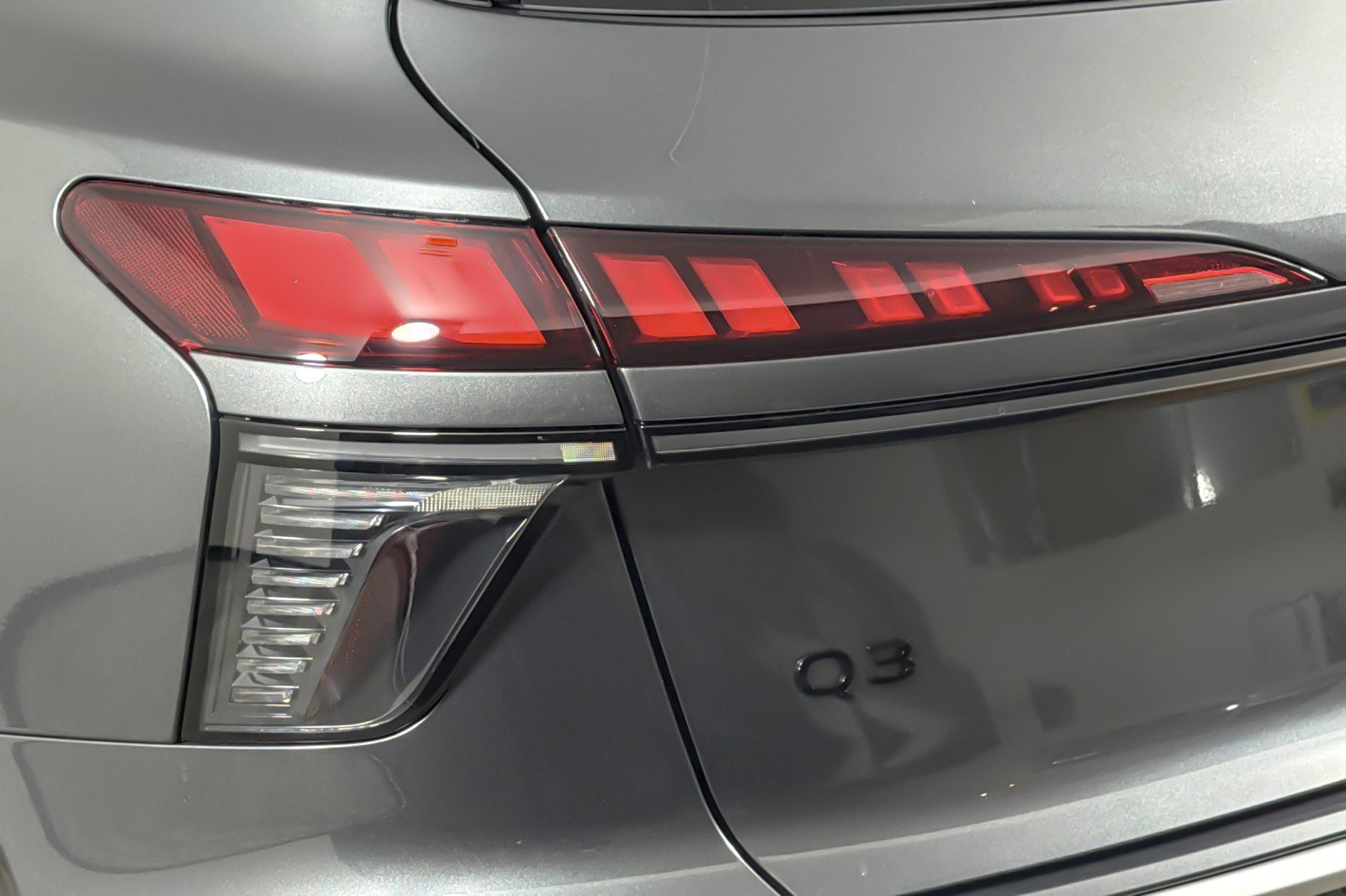 New 2026 Audi Q3 quattro 2.0T AWD/4WD image 26