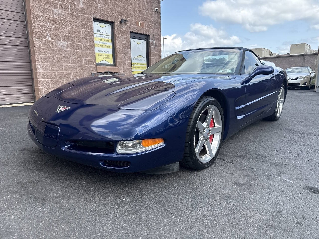Used 2004 Chevrolet Corvette Convertible w/ Preferred Equipment Group RWD image 4
