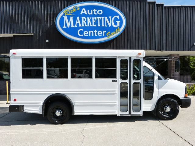 Used 2007 Chevrolet Express 3500 w/ School Bus Package RWD image 4