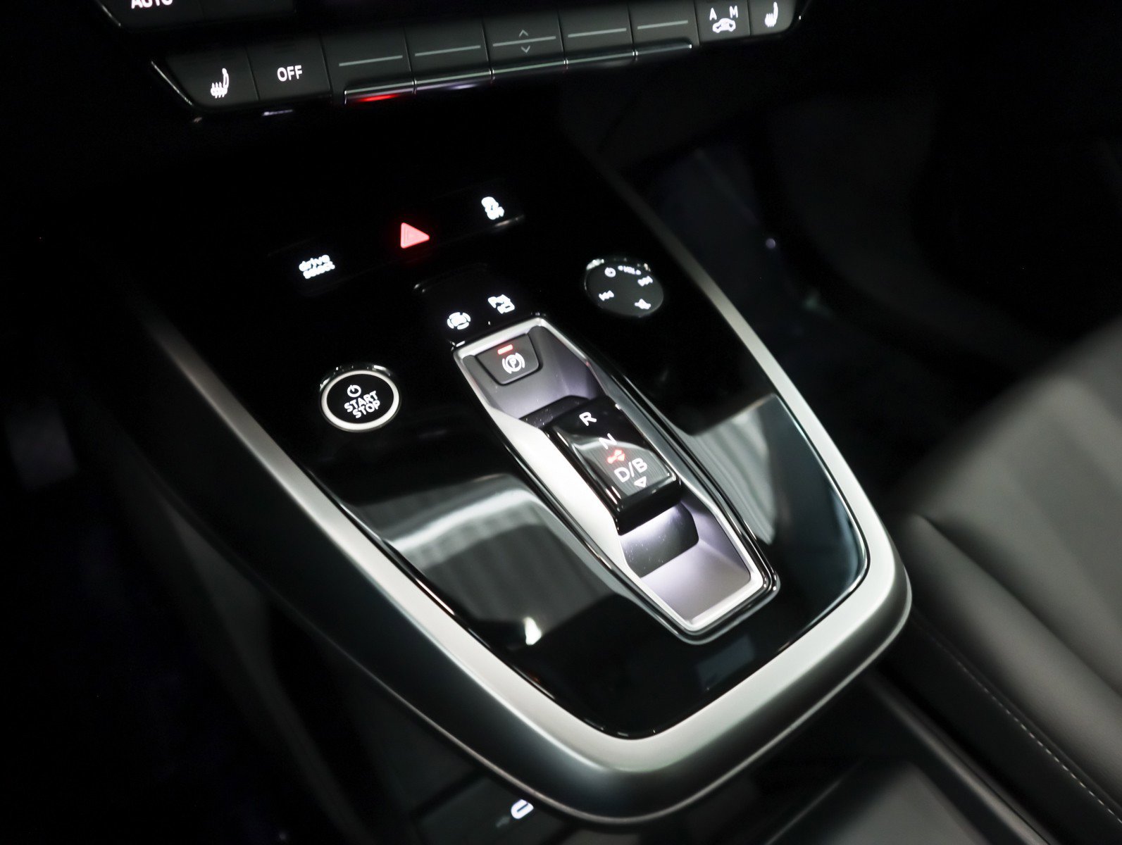 Certified 2024 Audi Q4 e-tron Premium Plus image 17