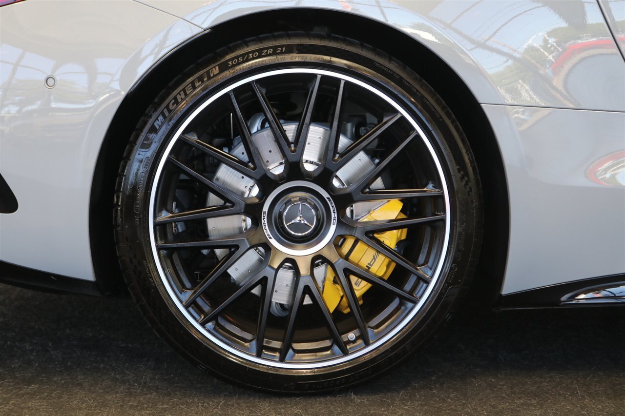 Used 2023 Mercedes-Benz SL 63 AMG 4MATIC w/ Driver Assistance Package image 46