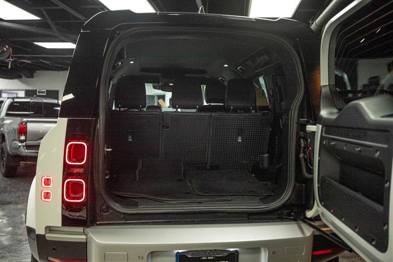 Used 2021 Land Rover Defender 110 S image 7