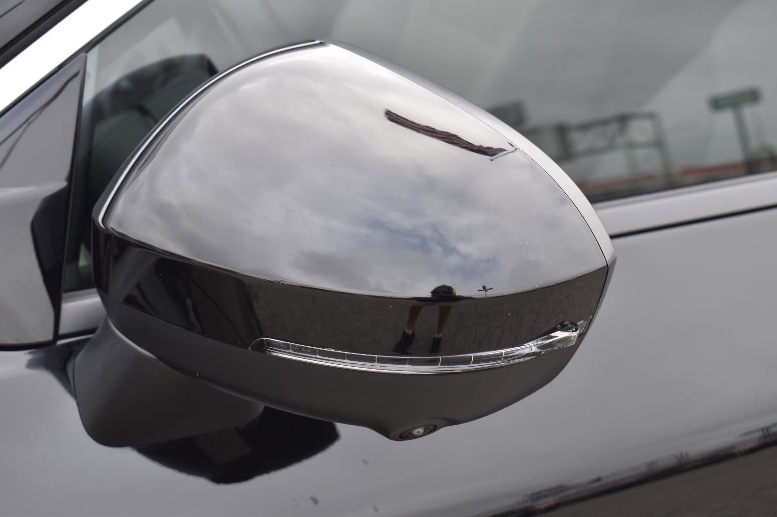 Used 2023 Nissan Rogue SL w/ SL Premium Package FWD image 4