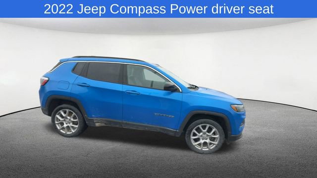 Used 2022 Jeep Compass Latitude image 10
