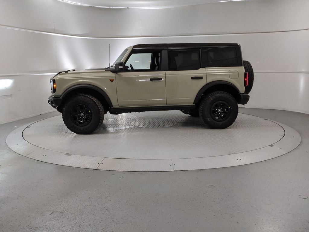 New 2025 Ford Bronco Badlands image 5