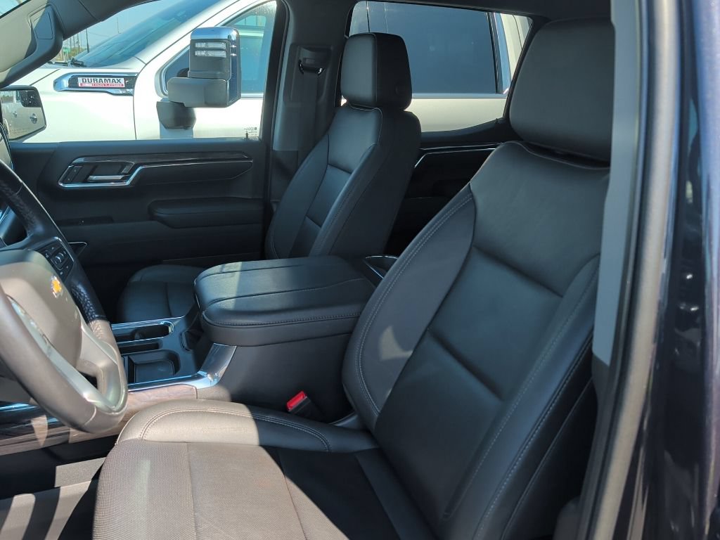 Used 2023 Chevrolet Silverado 1500 LTZ AWD/4WD image 13