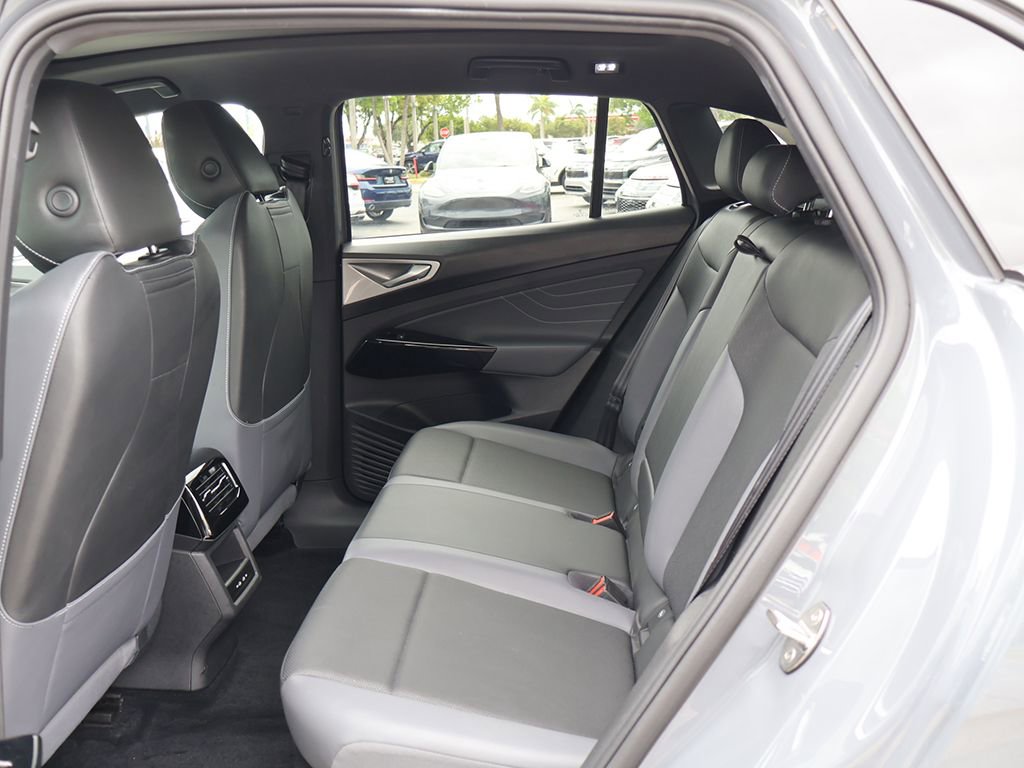 Used 2023 Volkswagen ID.4 S RWD image 39