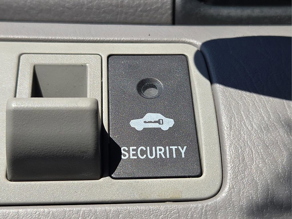 Used 2007 Toyota Corolla LE image 26