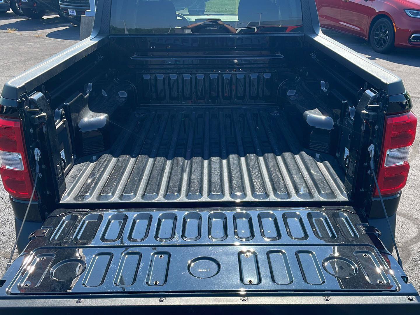 Used 2024 Ford Maverick XLT FWD image 6