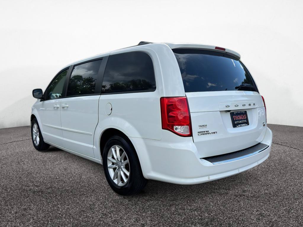 Used 2016 Dodge Grand Caravan SXT w/ Rear Park Assist Package FWD image 5