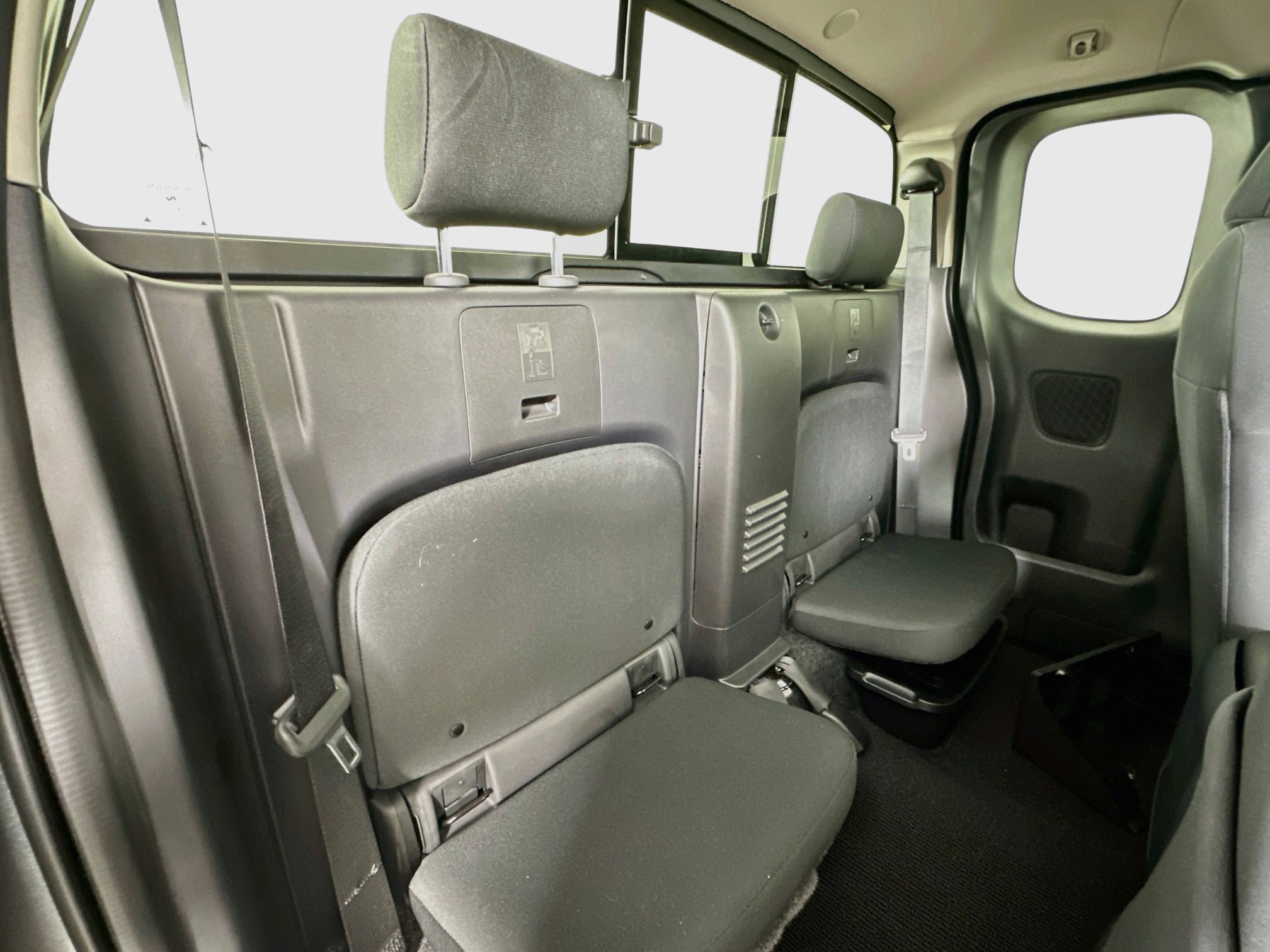 Used 2026 Nissan Frontier S AWD/4WD image 24