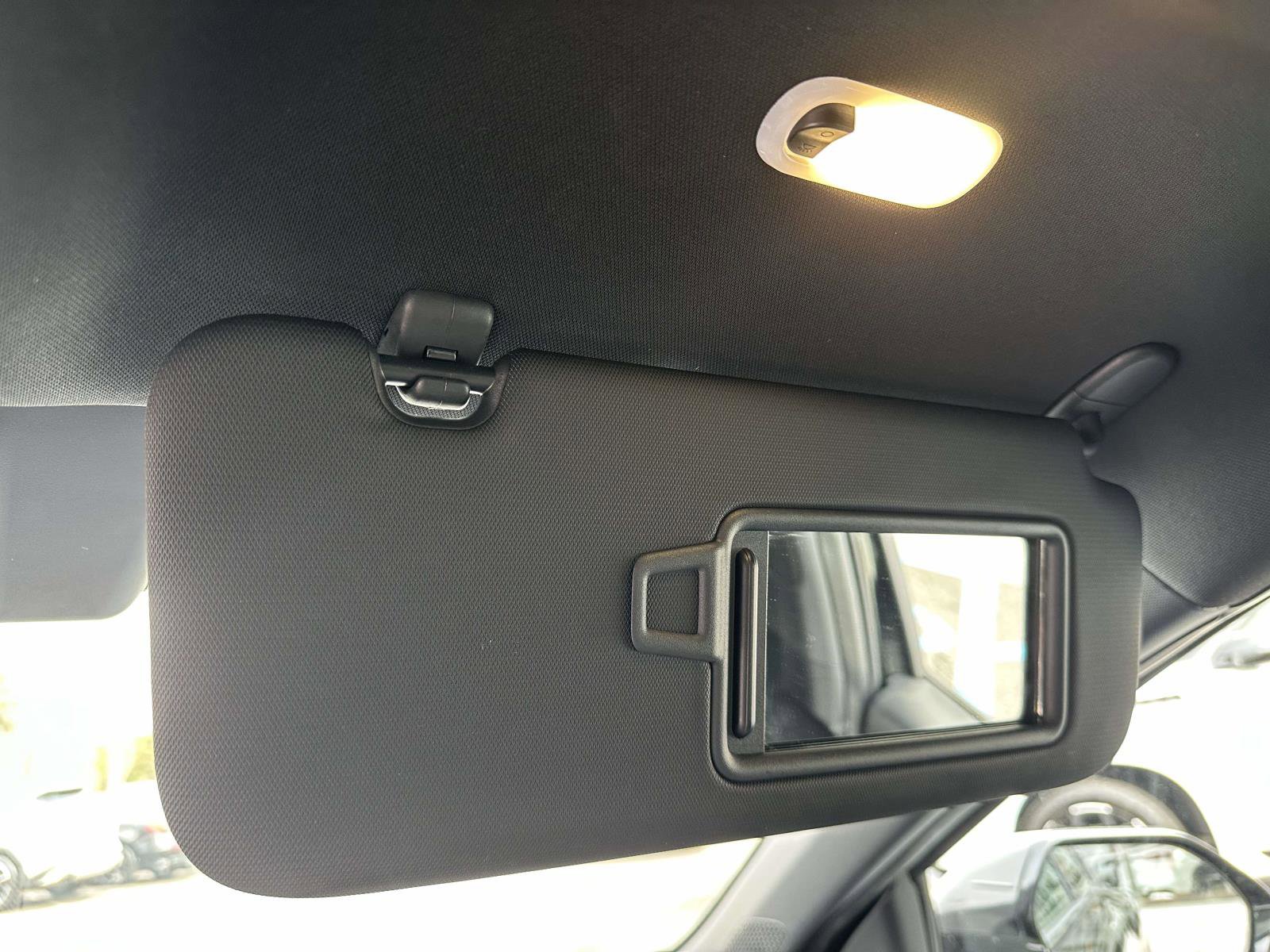 Used 2025 Kia K4 GT-Line image 34