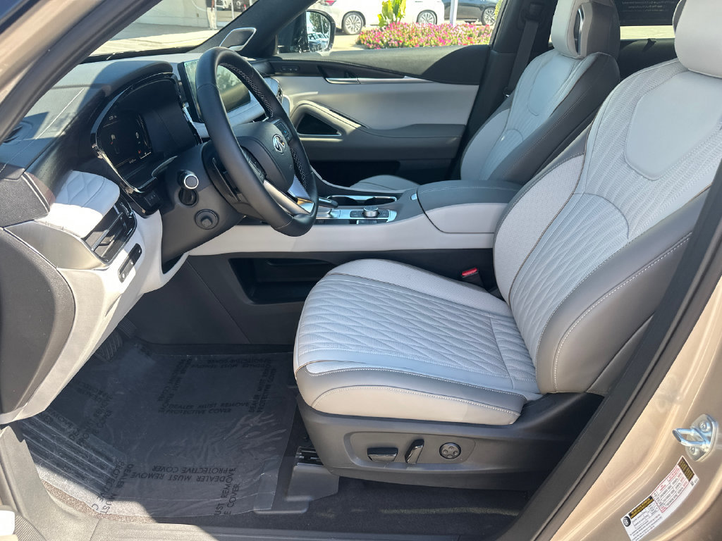 Certified 2026 INFINITI QX60 Autograph w/ Dark Cargo Package AWD/4WD image 9