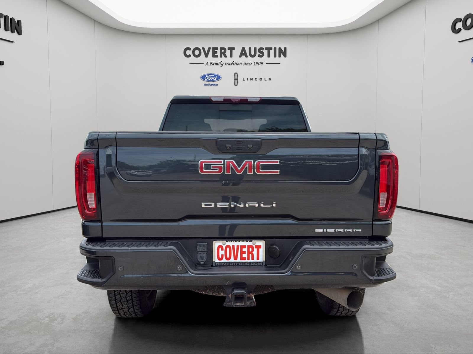 Used 2023 GMC Sierra 3500 Denali w/ Denali Ultimate Package AWD/4WD image 5