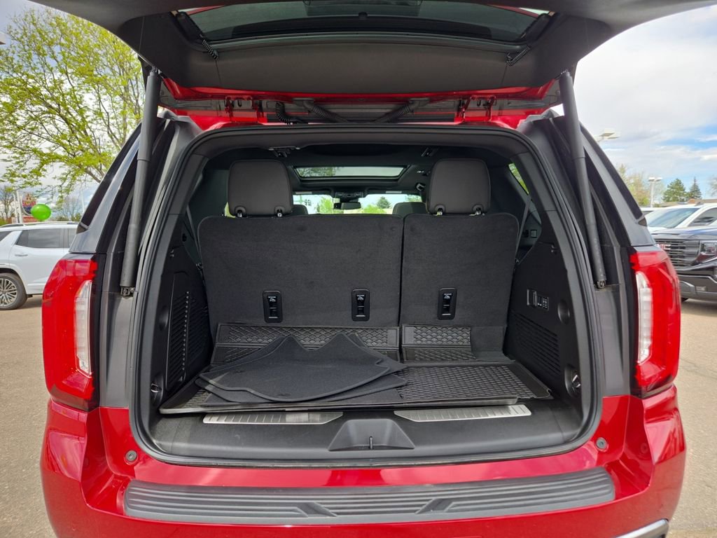 Used 2024 GMC Yukon AT4 w/ AT4 Premium Package image 21