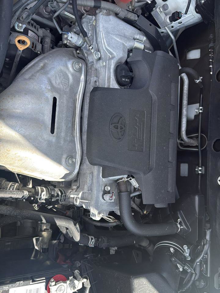 Used 2018 Toyota RAV4 Platinum FWD image 26